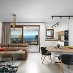 Malibu Imperial Seafront Appartamento
