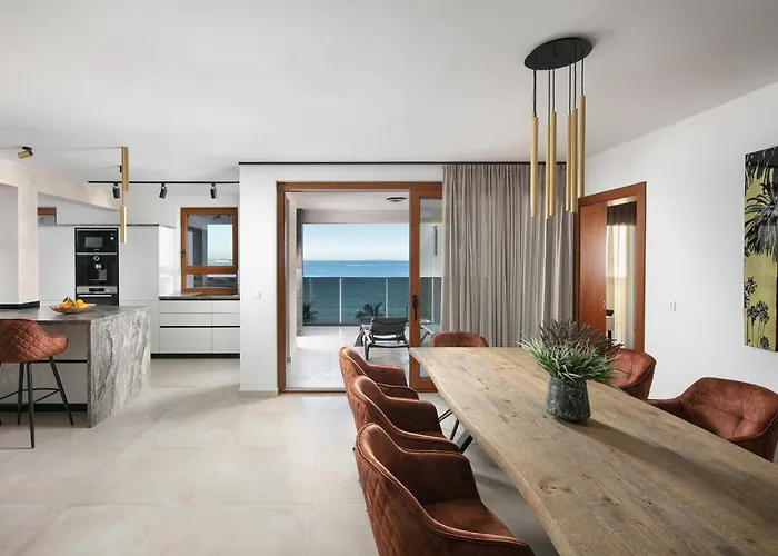 Malibu Imperial Seafront Daire *