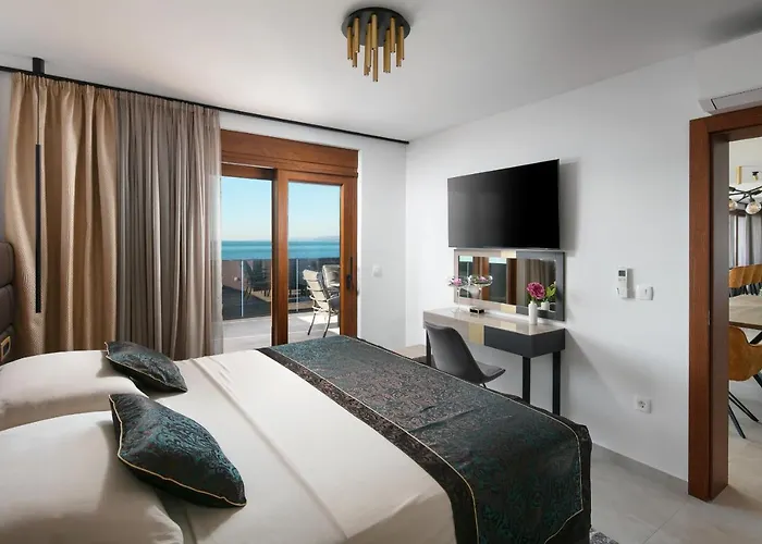 Apartment Malibu Imperial Seafront Vir