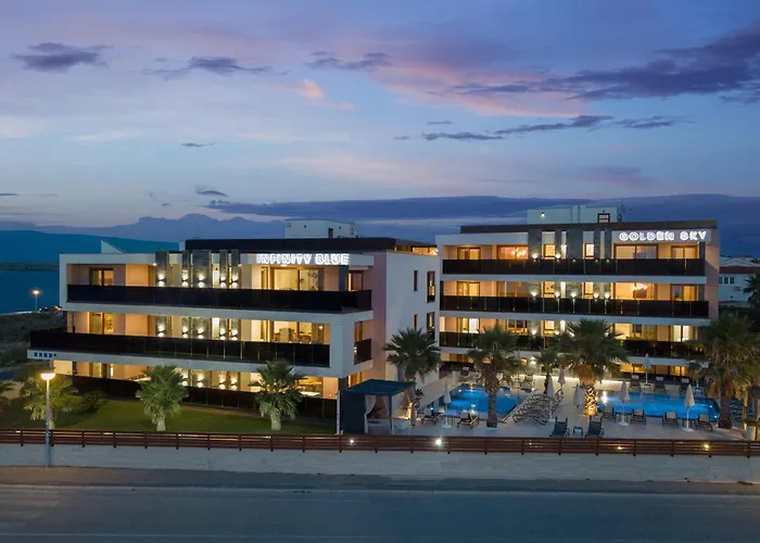 Malibu Imperial Seafront Daire Vir