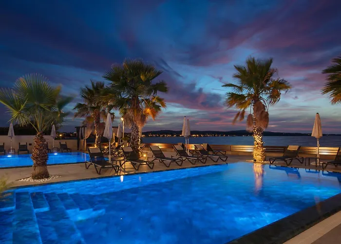 Malibu Imperial Seafront Daire