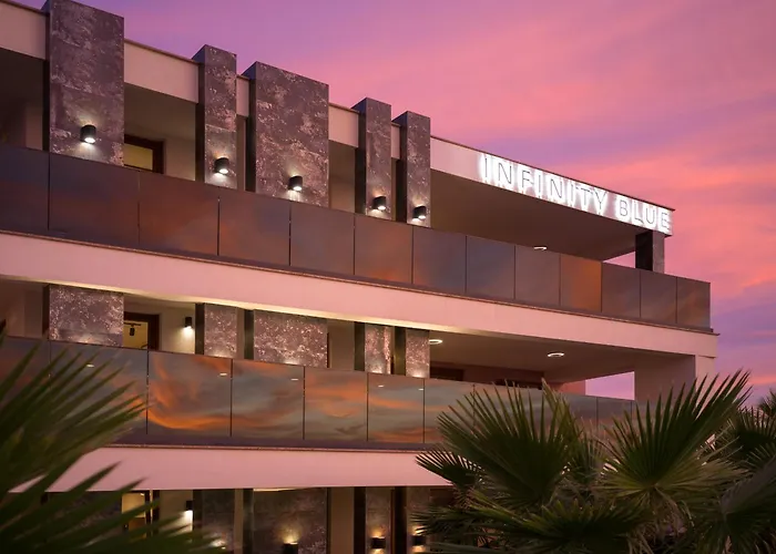 Malibu Imperial Seafront Daire *