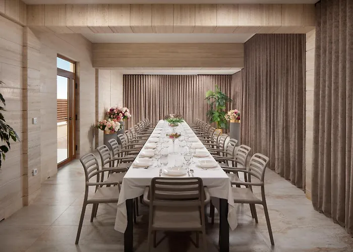 Malibu Imperial Seafront Apartament *