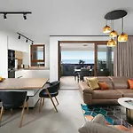 Malibu Imperial Seafront Apartamento *