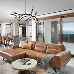 Malibu Imperial Seafront Apartamento Vir