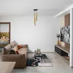 Malibu Imperial Seafront Apartamento