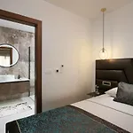 Malibu Imperial Seafront Apartamento *