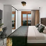 Malibu Imperial Seafront * Vir