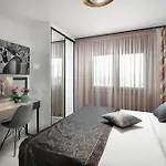 Malibu Imperial Seafront Apartamento