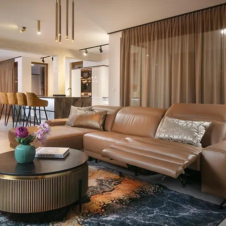 Malibu Imperial Seafront * 비르