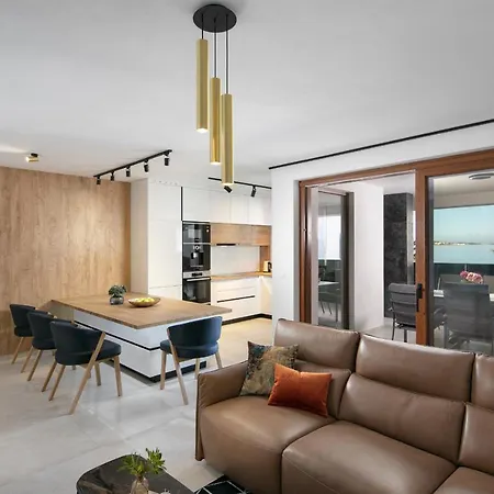 Malibu Imperial Seafront *