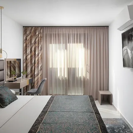 Malibu Imperial Seafront *