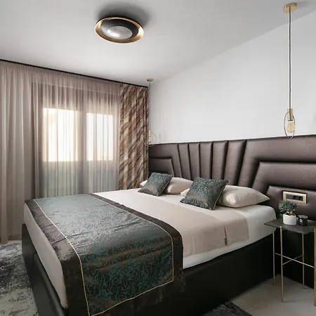 Malibu Imperial Seafront *