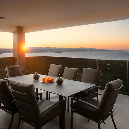 Appartamento Malibu Imperial Seafront Vir