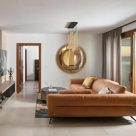 Malibu Imperial Apartment *