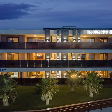 Malibu Imperial Seafront *