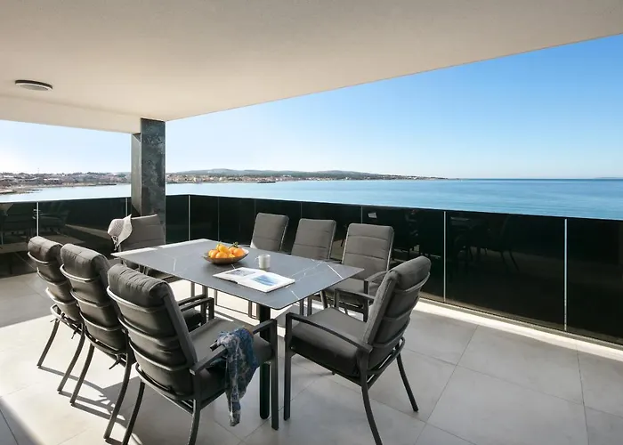 Malibu Imperial Seafront Lägenhet
